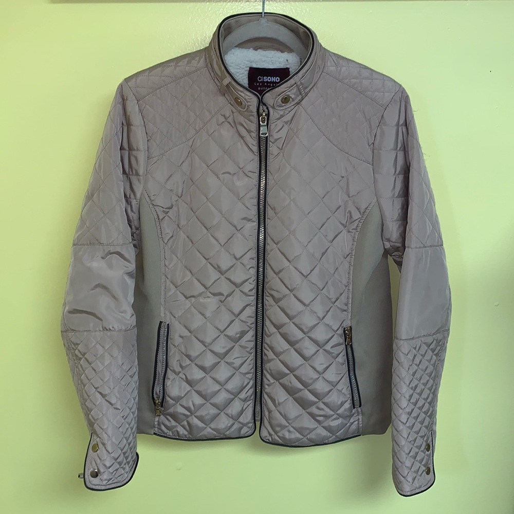 Jacket. Size L.